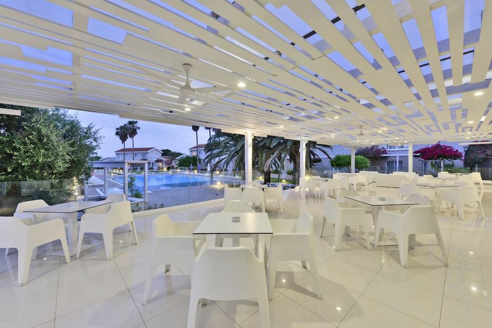 Mon Repos Hotel Ayia Napa Bagian luar foto